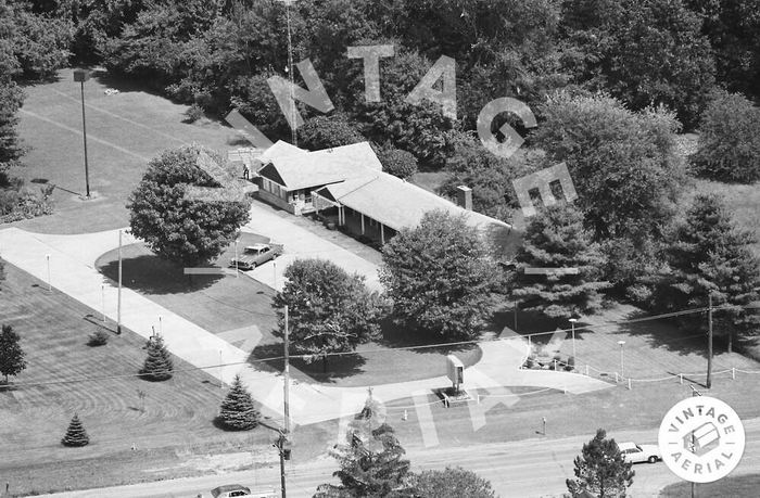 Black River Motel - Old Aerial (newer photo)